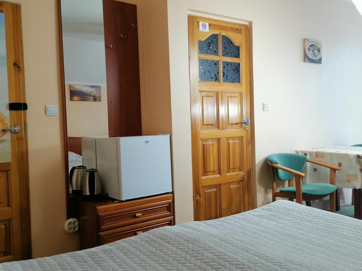 Dom Pod Gruszka Apartment Pobierowo Exterior photo