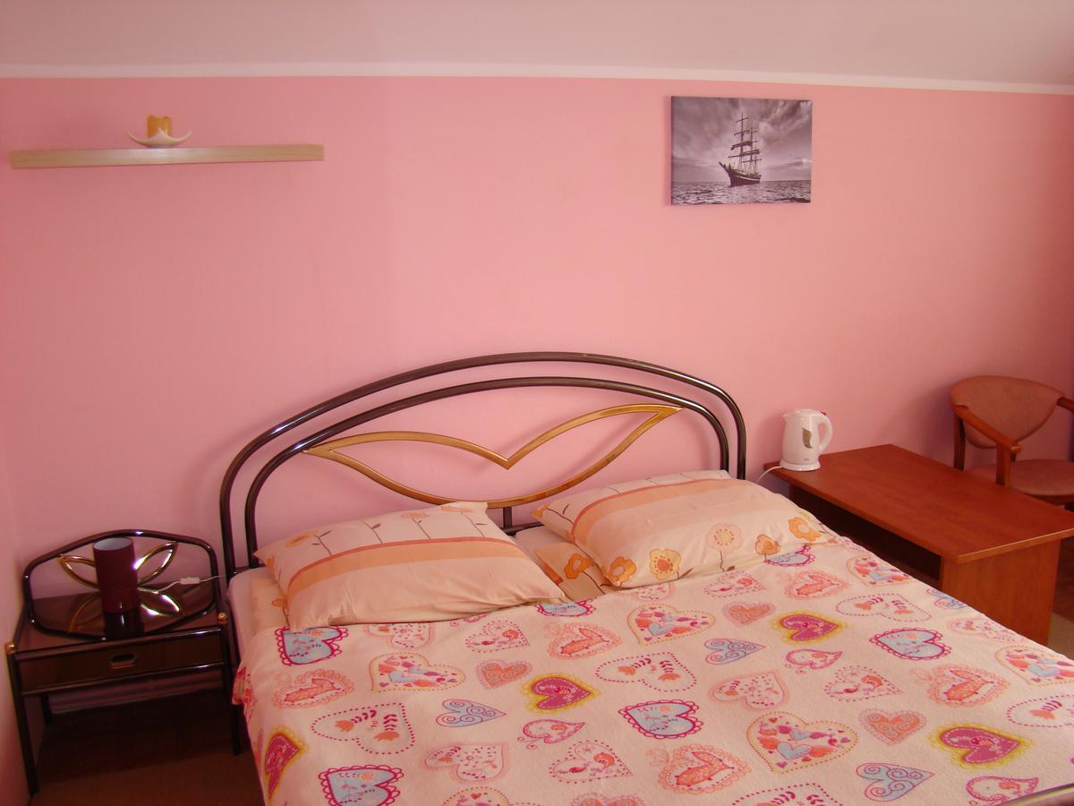 Dom Pod Gruszka Apartment Pobierowo Exterior photo