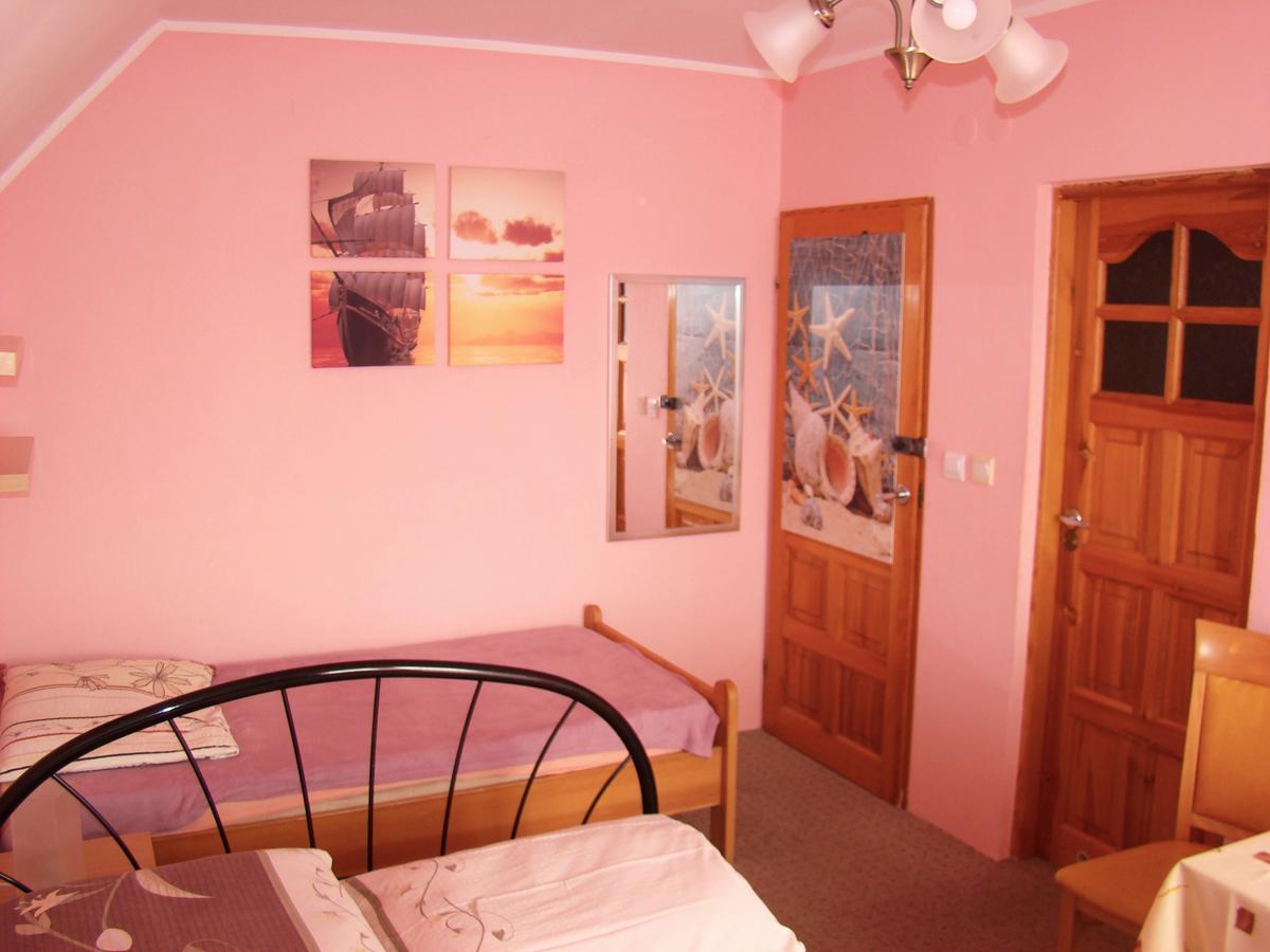 Dom Pod Gruszka Apartment Pobierowo Exterior photo